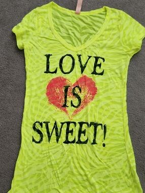 Neon Yellow 'Love Is Sweet' Graphic Kids Tee